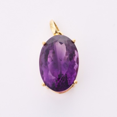14ct Yellow Gold, Modern, Oval Mixed Cut Amethyst Pendant