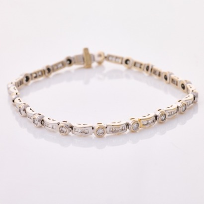 18ct White Gold, Modern, 1.17ct Diamond Bezel Set Bracelet