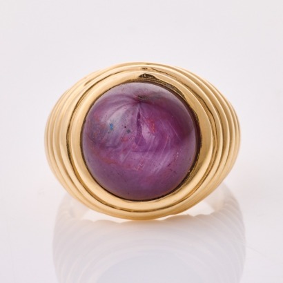 14ct Yellow Gold, Modern, 20.00ct Round Cabocon Cut Star Ruby Ring