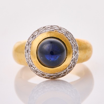 18ct Yellow Gold, Modern, Cabochon Cut 2.60ct Sapphire / .72ct Diamond Dress Ring