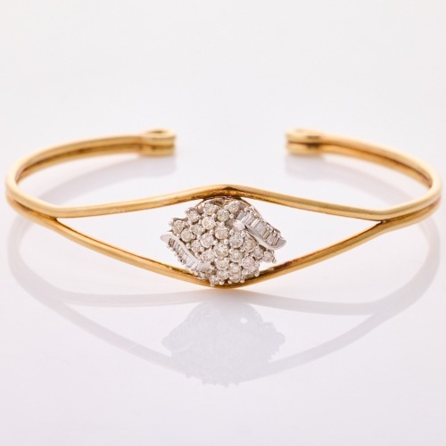 18ct / 9ct Yellow Gold,1.20ct Diamond Set Bangle