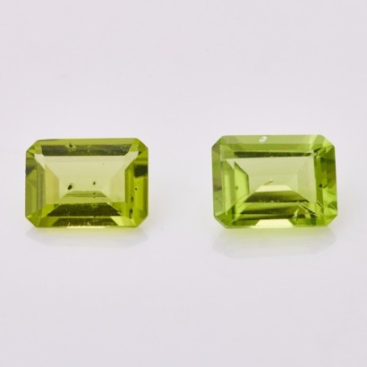 Matched Pair of Loose, 3.01ct Rectangular Peridots