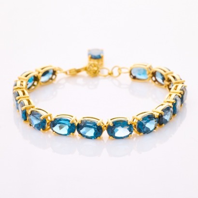 14ct Yellow Gold, 18cm Blue Topaz Bracelet - Near new