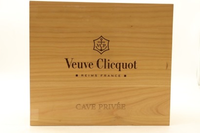 (6) 1990 Veuve Clicquot Ponsardin Cave Privee Collection Brut, Champagne (OWC)
