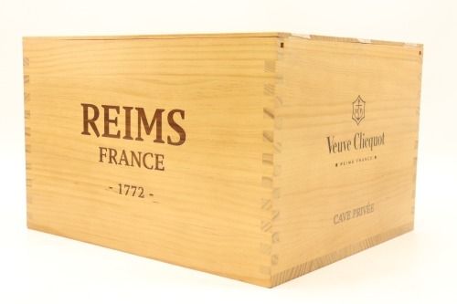 (6) 1995 Veuve Clicquot Ponsardin Cave Privee Collection Brut, Champagne (OWC)