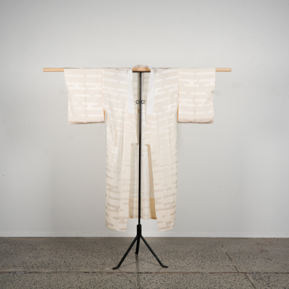 A Japanese Mid 20th-Century Beige Silk Ladies Kimono