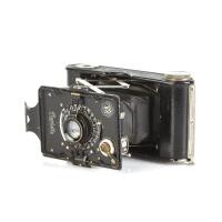 KONICA (Japan): A 127 Film Camera