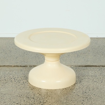 A Cream Rochetto Coffee Table by Achille Castiglioni for Kartell