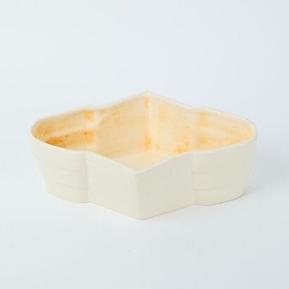 A Beswick White Vase, Number 747