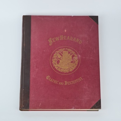 New Zealand: Graphic & Descriptive Hardback Book