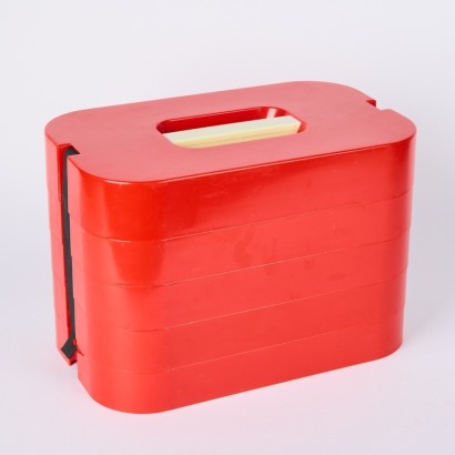 A Red Hampa-Pak Picnic Set for House of Argy