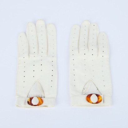 A Pair of Vintage Ladies White Leather Driving Gloves, England