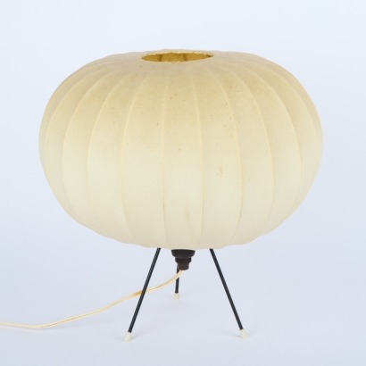 A Vintage Cocoon Style Table Lamp