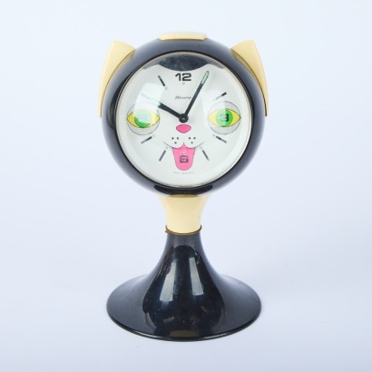 A Retro West-German Cat Clock