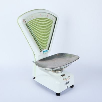 An Avery ASCO Shop Weighing Scales