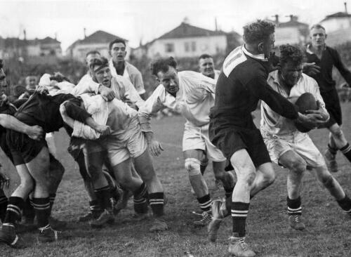 Joe Gunning, J.S. Haig, A.W. Bowman, J.A. Gunning, F.R. Fleming, Charles Willocks, A.D. McKenzie and B.H. Barnes