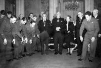 Members of the New Zealand team do their Māori Haka for the Lord Mayor of London, Sir Charles Davis and Mayoress