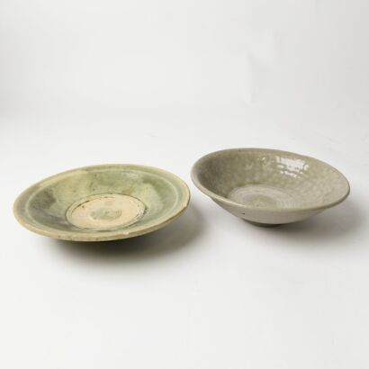 A Set of Two Different Size of Chinese Ming Dynasty Celadon-glazed Dishes