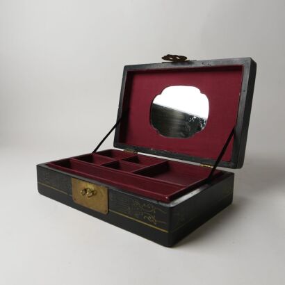 A Chinese Lacquered Jewellery Box