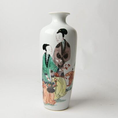 A Chinese Jingdezhen Famille-rose' Lady' Meiping