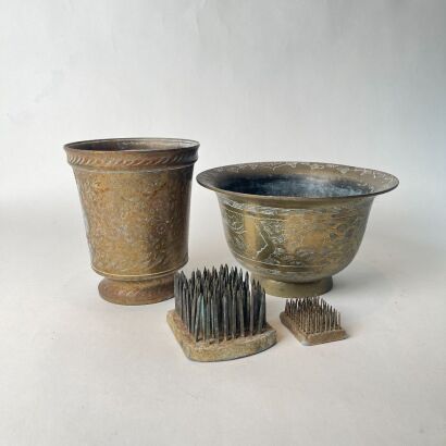 A Pair of Chinese Engraved Bronze Jardini&egrave;res