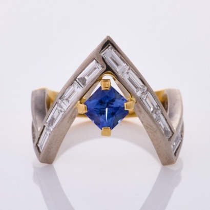 18ct Yellow / White Gold, Handmade, 1.00ct Sapphire / 1.30ct Diamond Ring