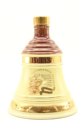 (1) Bell's Extra Special - Christmas 1997 Blended Scotch Whisky Decanter, 40% ABV