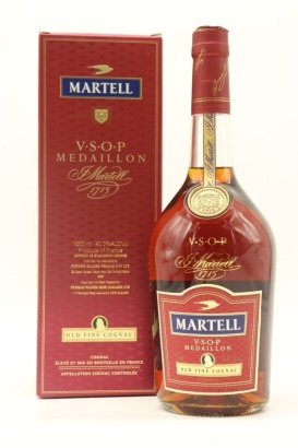 (1) Martell V.S.O.P. Medaillon Cognac, 40% ABV, 1000ml (GB)