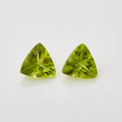 Matching Pair of Loose, 1.50ct Trilliant Cut Peridots