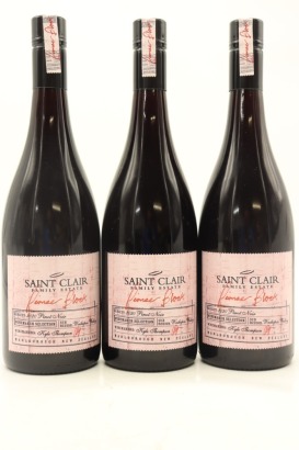 (3) 2020 Saint Clair Pioneer Block Winemaker Selection Pinot Noir, Marlborough