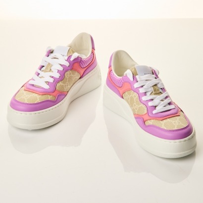 Gucci, GG Supreme Monogram Platform Wild Cherry Beige Sneakers, Size 35 with Box - Near new