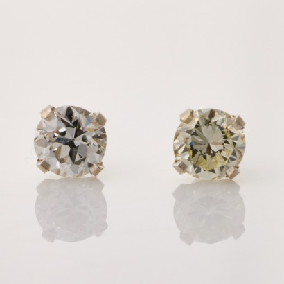 14ct White Gold, .58ct Diamond Stud Earrings