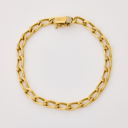 18ct Yellow Gold, 19cm Elongated Curb Link Bracelet