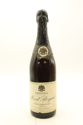 (1) NV Montana Mont Royale Medium Dry Sparkling Wine, Auckland, Circa. 1980's