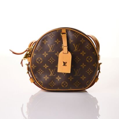 Louis Vuitton, Boite Chapeau Souple MM Bag