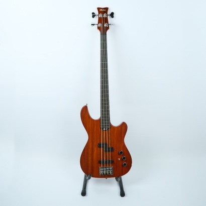A Maton Bass JB IV