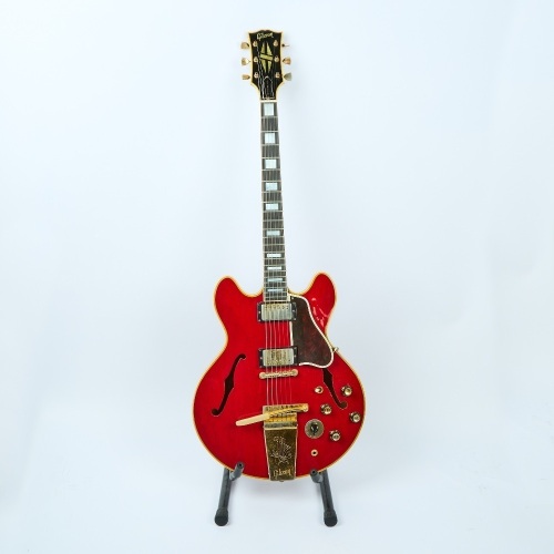 A Gibson ES355