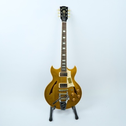 A Gibson Custom Johnny A
