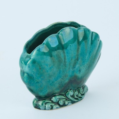A Blue Glazed Shell Vase