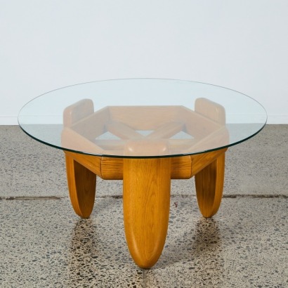 A Solid Oak Art Deco Circular Coffee Table