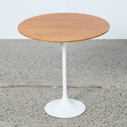 An Eero Saarinen Style Tulip Side Table