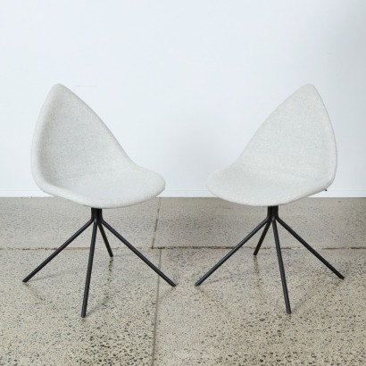 A Pair of Ottawa Chairs in Light Grey Felt by Karim Rashid for BoConcept