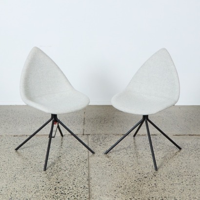 A Pair of Ottawa Chairs in Light Grey Felt by Karim Rashid for BoConcept
