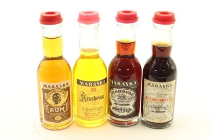 (1) Mixed Liquor Miniature, 4 Bottles Sold as One Lot
