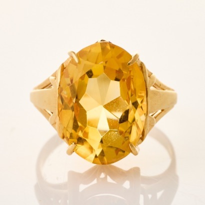 18ct Yellow Gold, Vintage, 14mm x 10mm Oval Faceted Citrine Ring