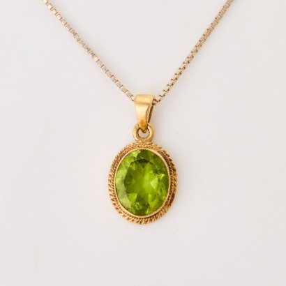 9ct Yellow Gold, 9.0mm Oval Peridot Pendant on 45cm Sterling Silver Box Chain