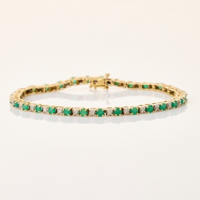 9ct Yellow Gold, 17cm, Emerald / .15ct Diamond Tennis-Style Bracelet