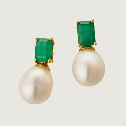 14ct Yellow Gold, Modern, Pearl / Emerald Drop Earrings
