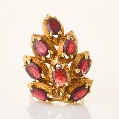 9ct Yellow Gold, Vintage, Marquise Cut Garnet Dress Ring