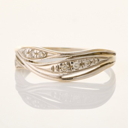 14ct White Gold, Clear Stone, Wave Pattern Ring
